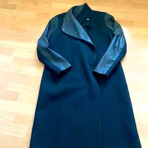 Absolutely stunning and classy Theory coat size L